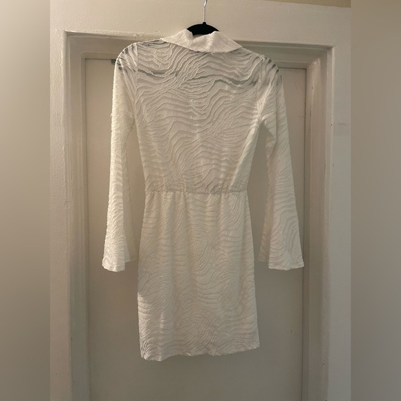 ASOS White long sleeve Dress size 2 - Picture 7 of 8